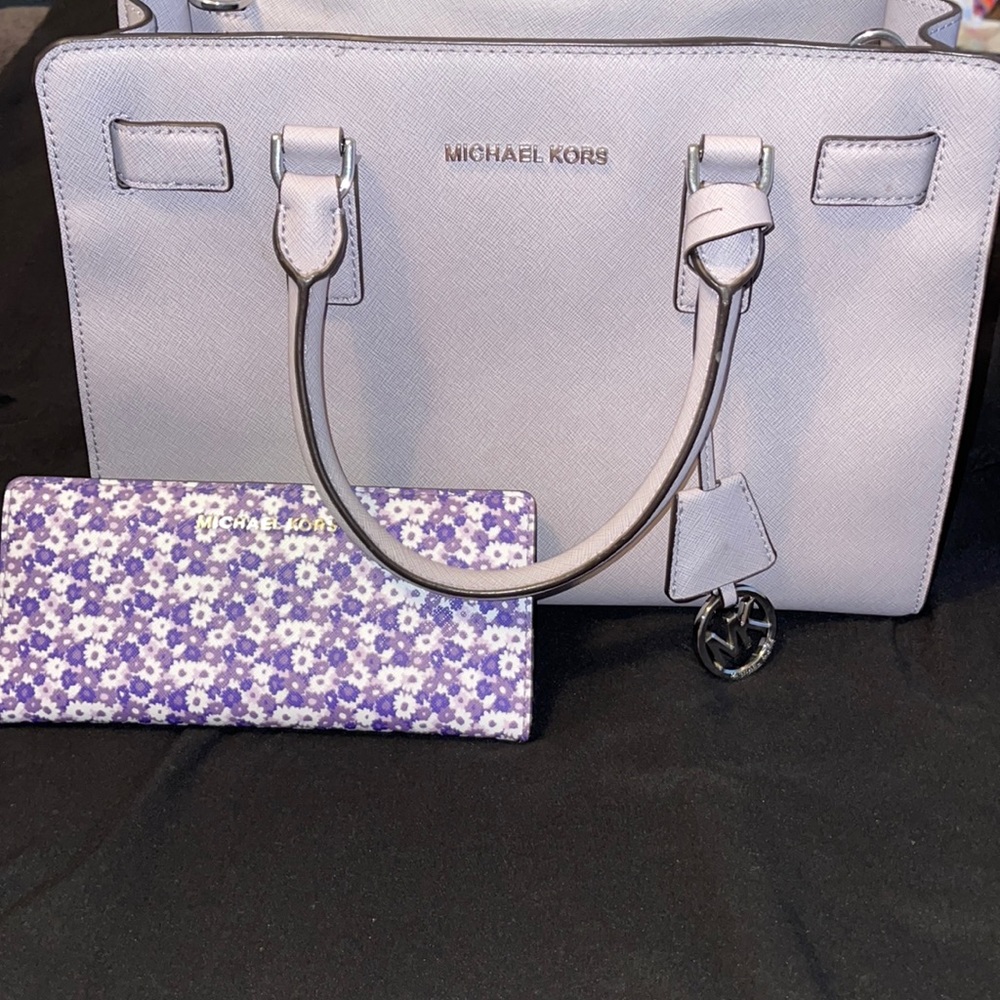 MK medium lavender purse with matching flower wallet